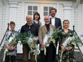 Verðlaunahafar 2019 ásamt Sabine Leskopf og Degi B. Eggertssyni borgarstjóra Verðlaunahafar-Barnabókaverðlauna-Reykjavikurborgar-og-verðlaunahafi-barnabókaverðlauna-guðrúnar-helgadóttur