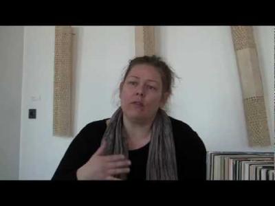 Embedded thumbnail for  Guðlaug Elísabet Ólafsdóttir talar um bækur